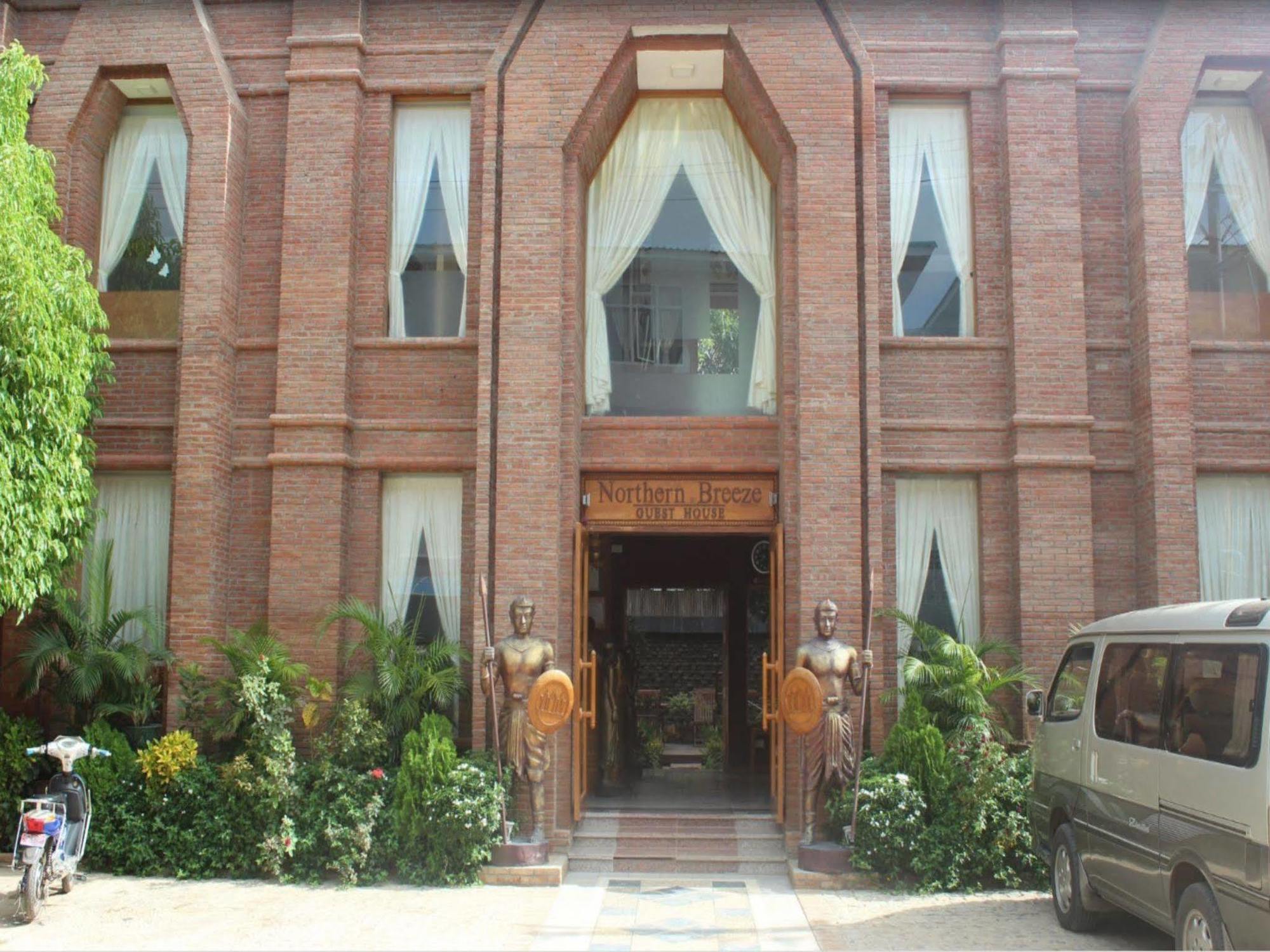 Northern Breeze Hotel Bagan Extérieur photo